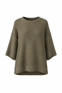 Round Neck Oversized Knit Top with Relaxed Fit